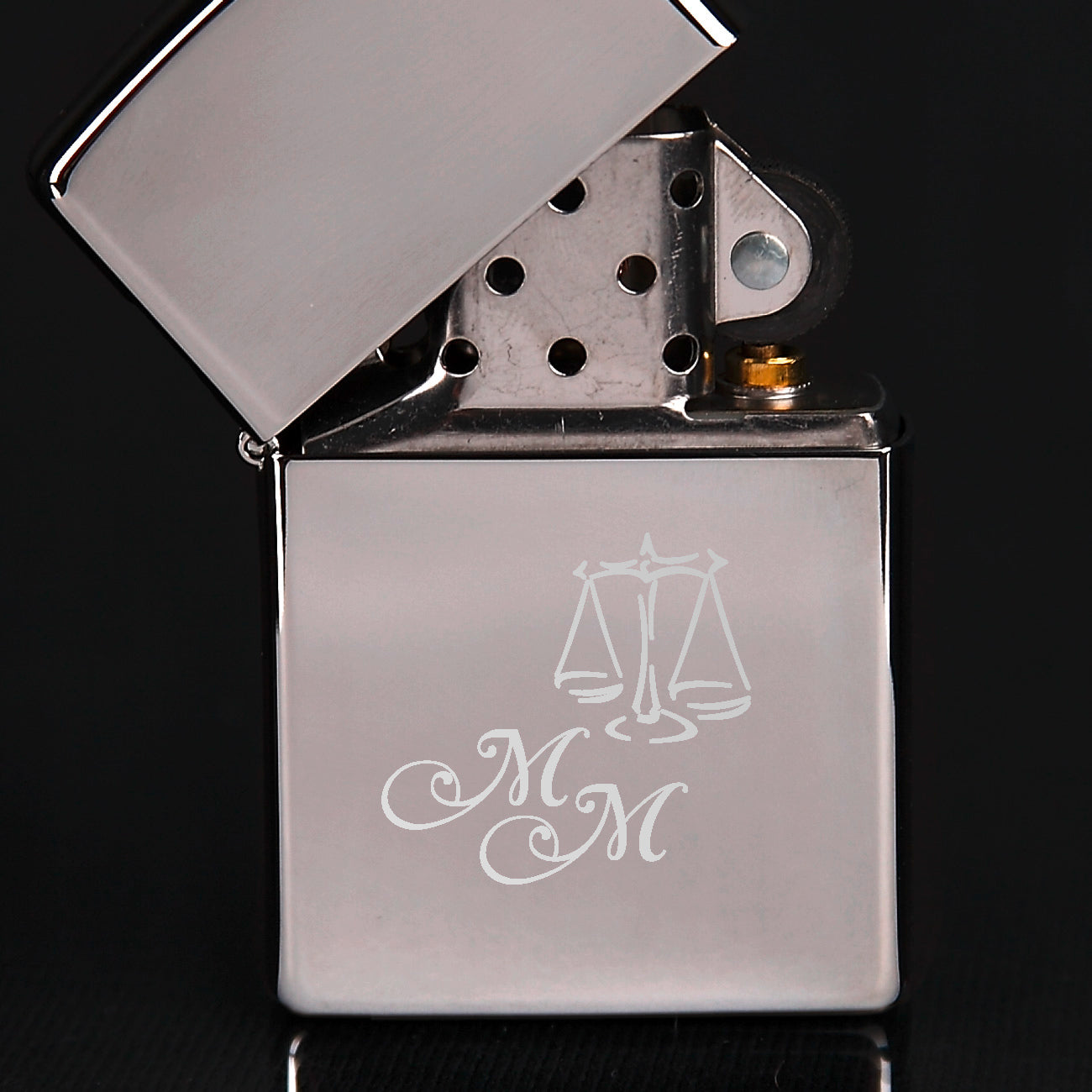 Original Zippo Feuerzeug mit Monogramm und Sternzeichen