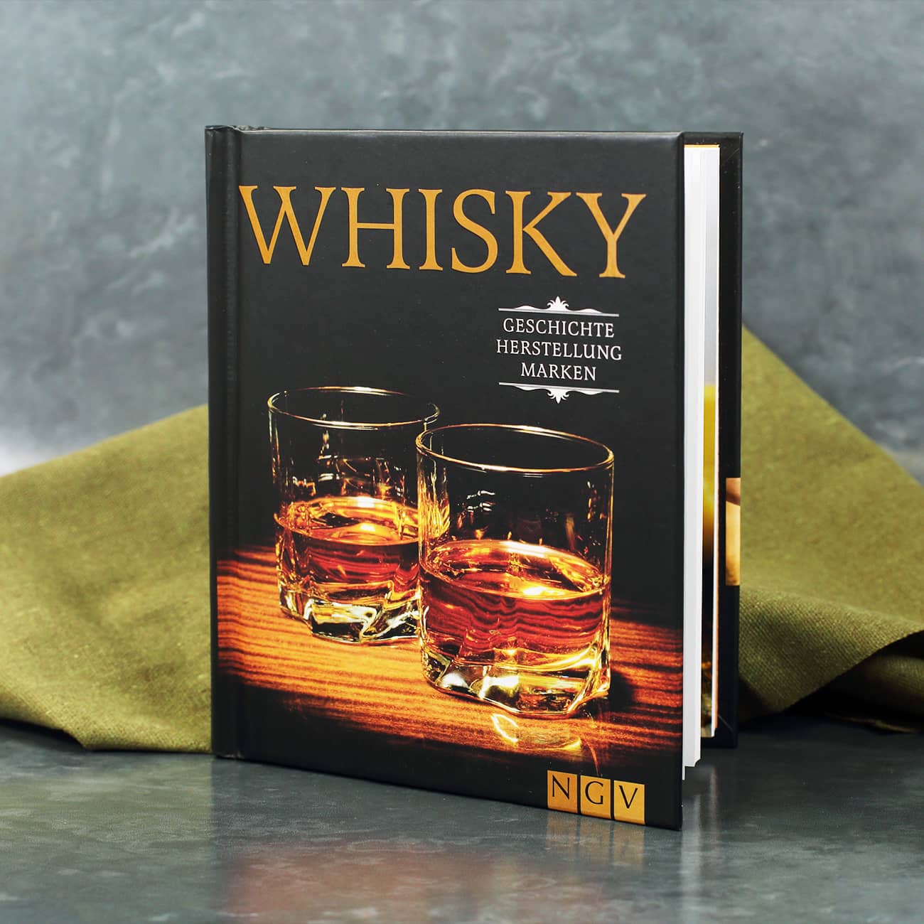 Buch über 200 Whiskeysorten aus der ganzen Welt