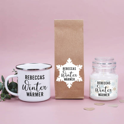 Tasse, Packung und Duftkerze mit Winterwärmer Motiv und Name bedruckt