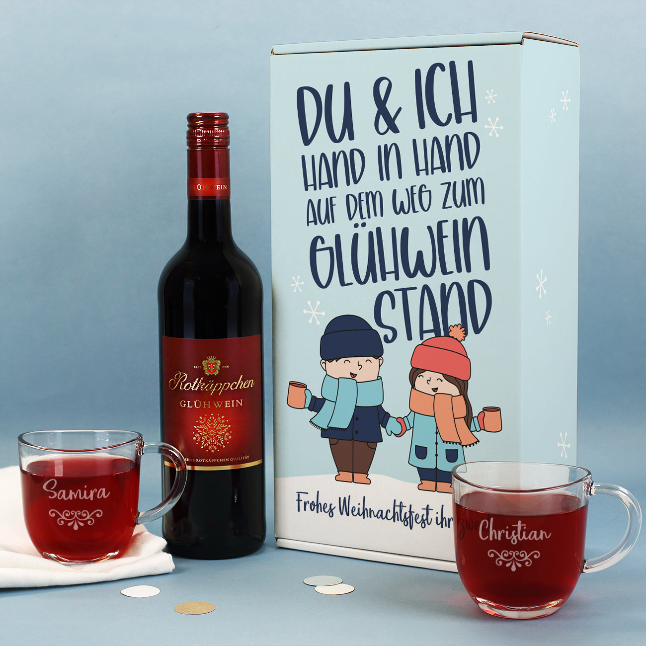 Geschenkset zu Weihnachten mit Glühwein, zwei Glühweingläser und Geschenkbox