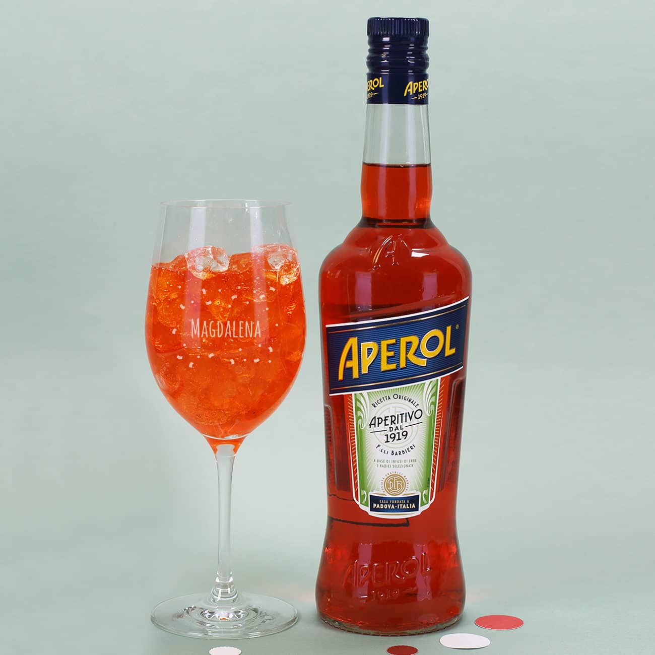 Aperol mit graviertem Glas mit Konfetti-Motiv und Wunschname