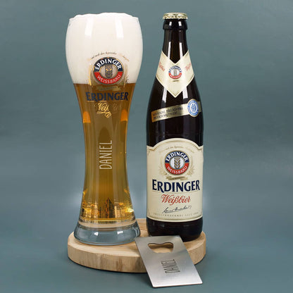 Graviertes Bierglas und Flaschenöffner mit Name 