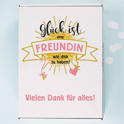 große Geschenkverpackung aus Pappe bedruckt mit einem süßen Motiv und Ihrem Wunschtext bedruckt