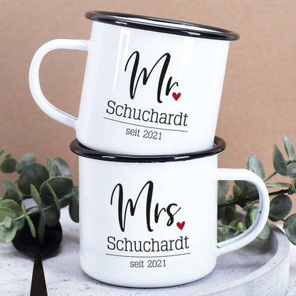 Zwei bedruckte Metalltassen Mr und Mrs mit Name