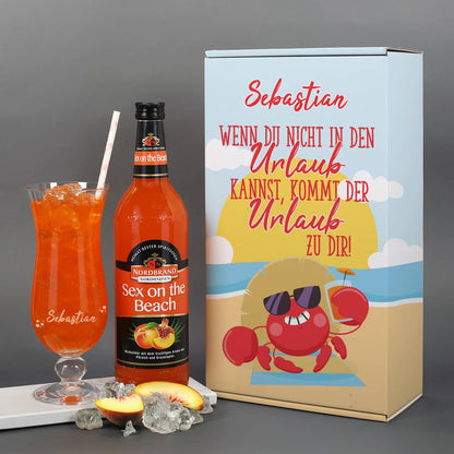 Personalisiertes Geschenkset mit Verpackung, Cocktailglas und Sex on the Beach Getränk