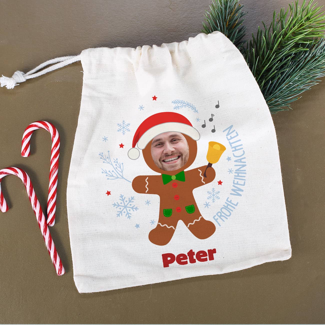 Weihnachtlicher Geschenksack mit Lebkuchen, Foto & Name 