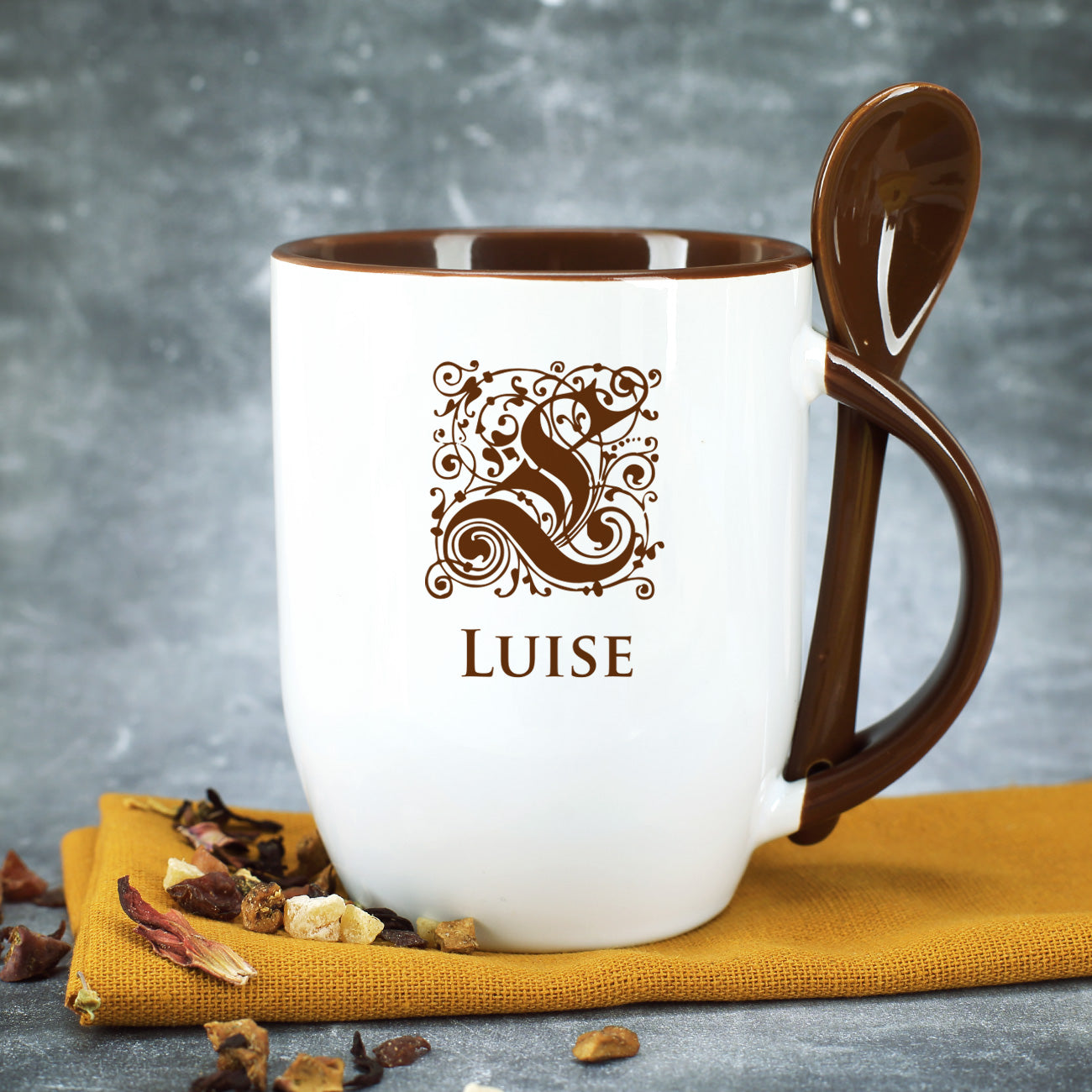 Tasse mit eigenem Monogramm