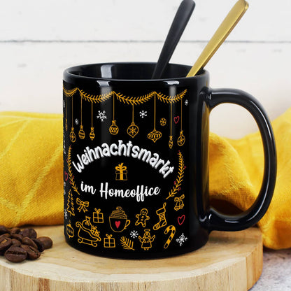 schwarze Weihnachtsmarkt-Tasse mit Ihrem Wunschtext