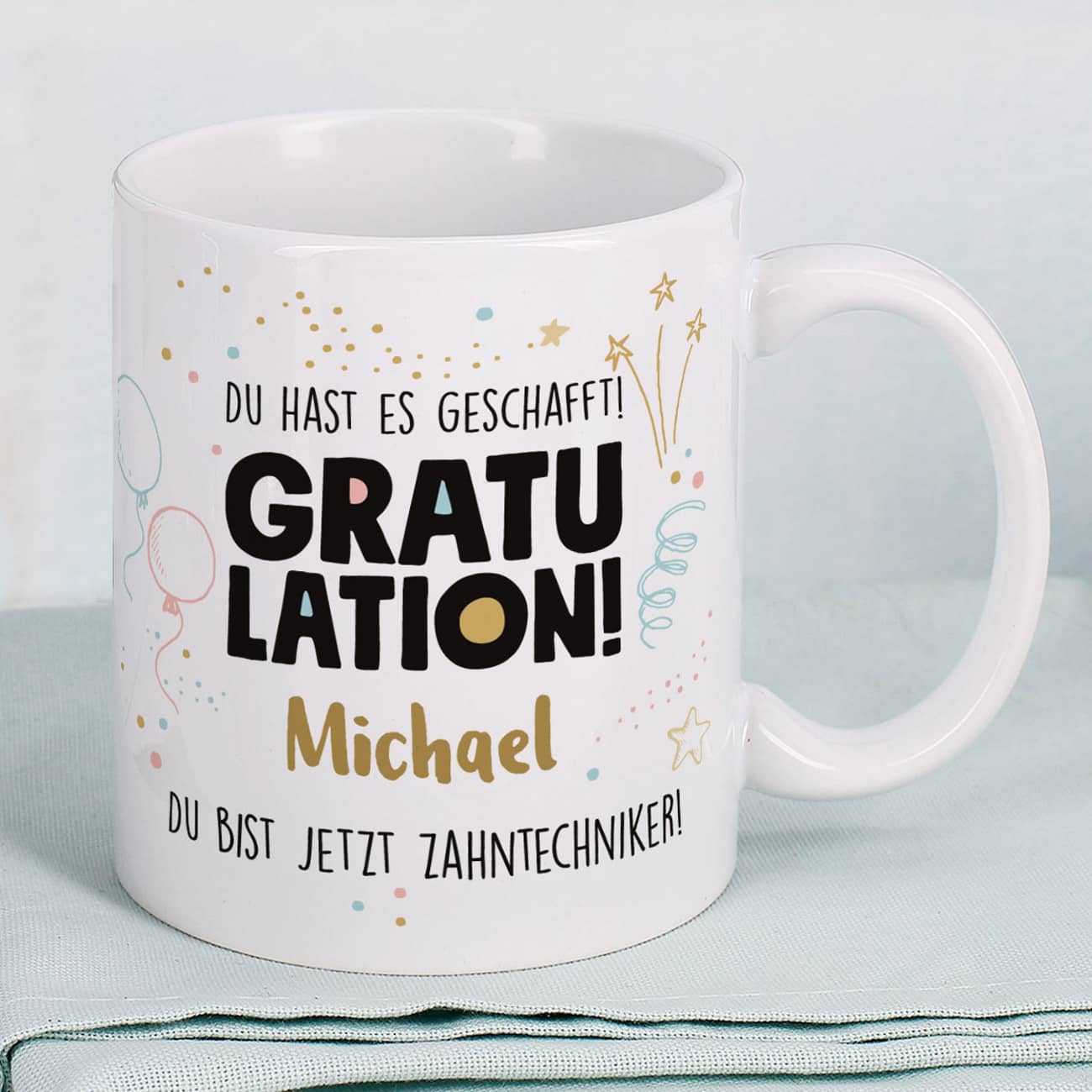 Gratulation, du hast es geschafft! Tasse mit Name und Wunschtext