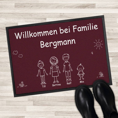 dunkelrote Familien-Fußmatte selbst gestalten mit Text, Personen & Haustieren