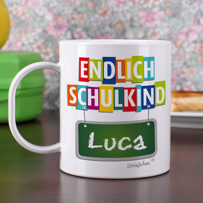 Kunststoff-Tasse endlich Schulkind