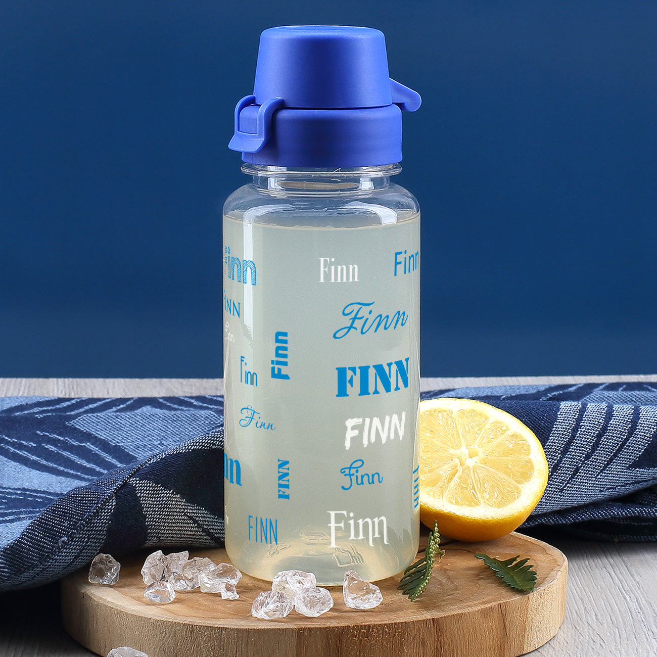 Transparente Trinkflasche  mit Name - blau weiss