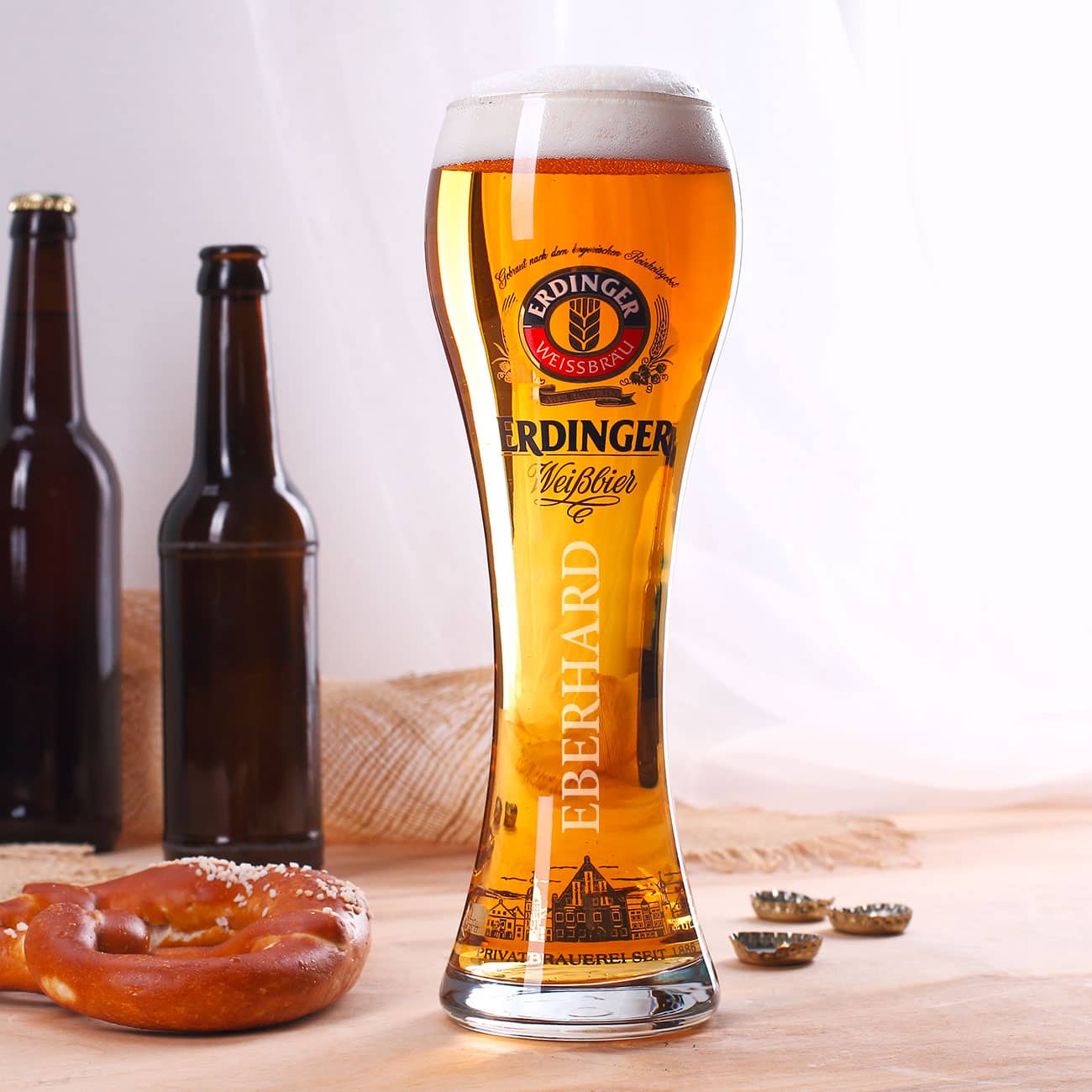 Gravur Ihres Namens auf original Weissbierglas von Erdinger