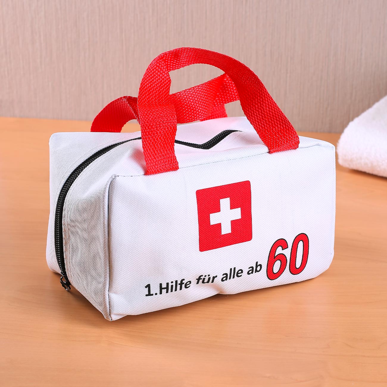 50. Geburtstag, Erste Hilfe Set Geschenkbox mit witzigen Sprüchen für  Männer zum Geburtstag, 9-teilig, Geschenke für Männer zum Geburtstag