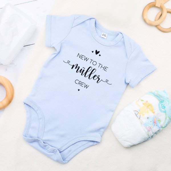 Persönlicher Babybody -New to the Crew- hellblau - Geschenk zur Geburt