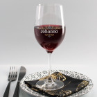 Bedrucktes Weinglas mit Name und Ornament