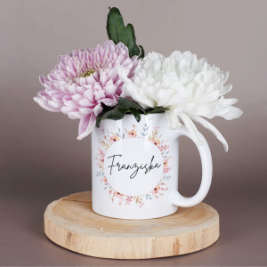 Bedruckte Tasse mit Name und Blumen