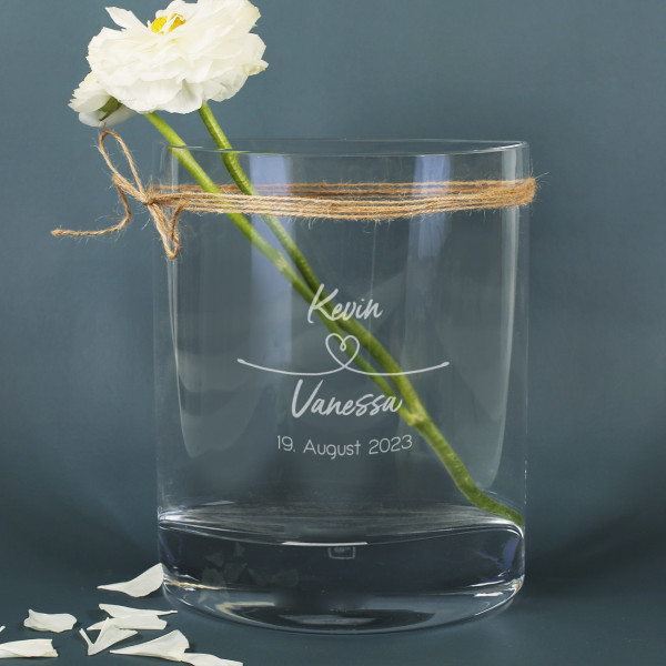 Romantische Vase aus Glas zur Hochzeit