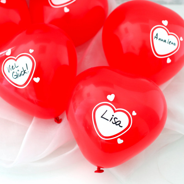 Herzballons in Rot mit weißer Fläche zum Beschriften